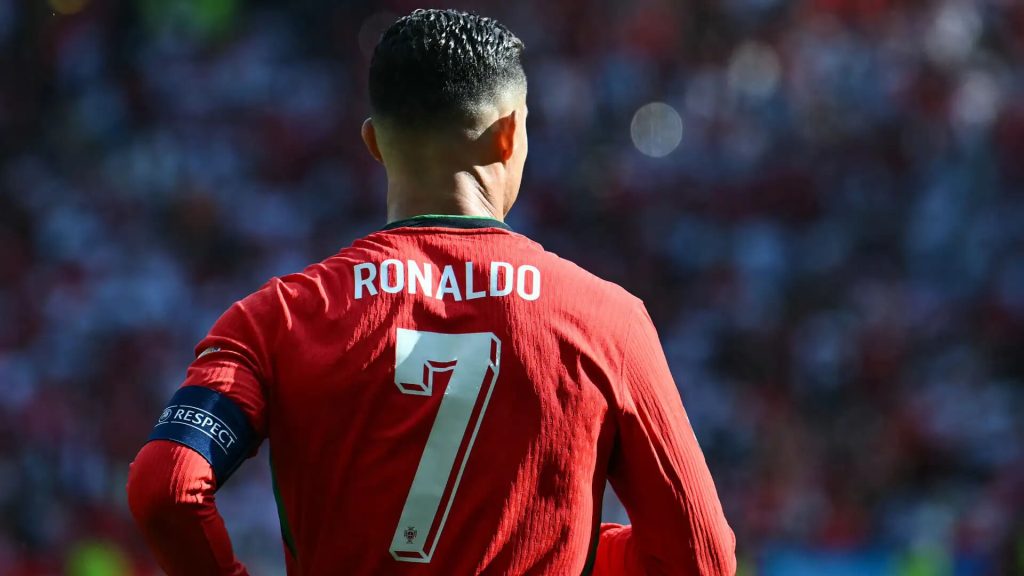 portugal-coach-martinez-ronaldo-is-an-icon